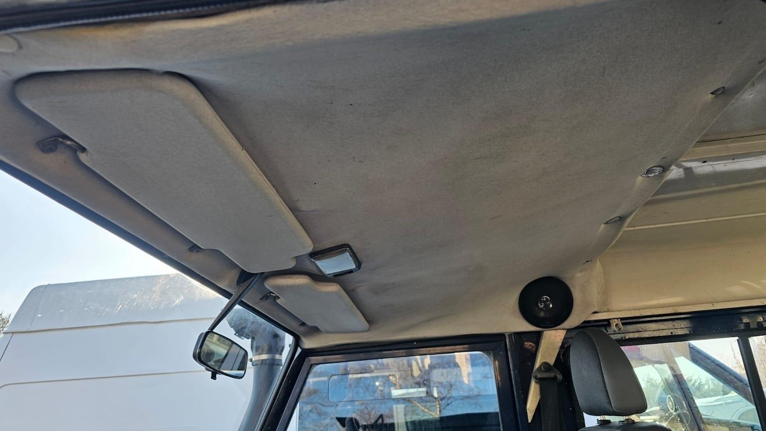 Used Land Rover Defender 1998 for sale - 77753817: Photo 46