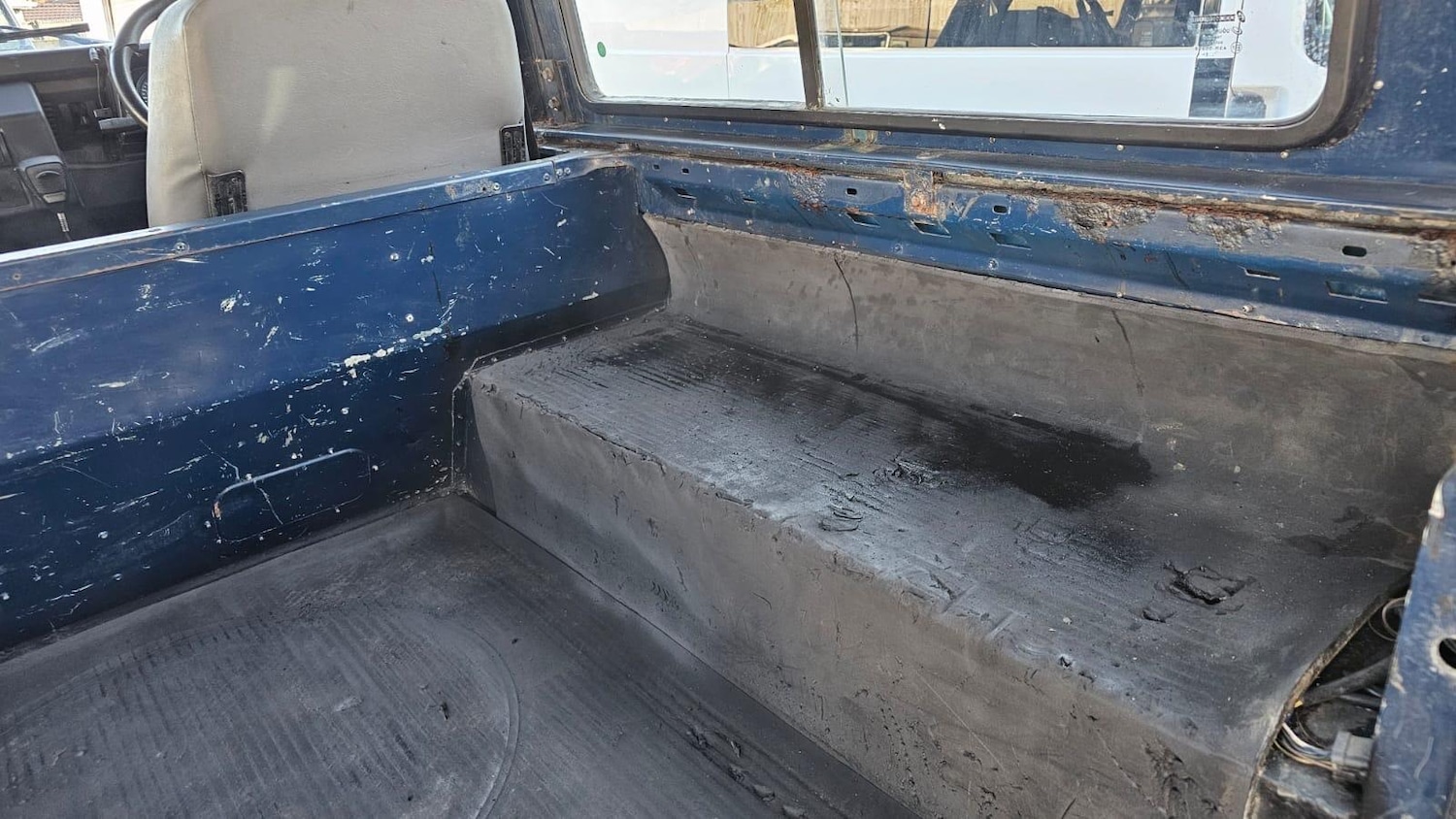 Used Land Rover Defender 1998 for sale - 77753817: Photo 49