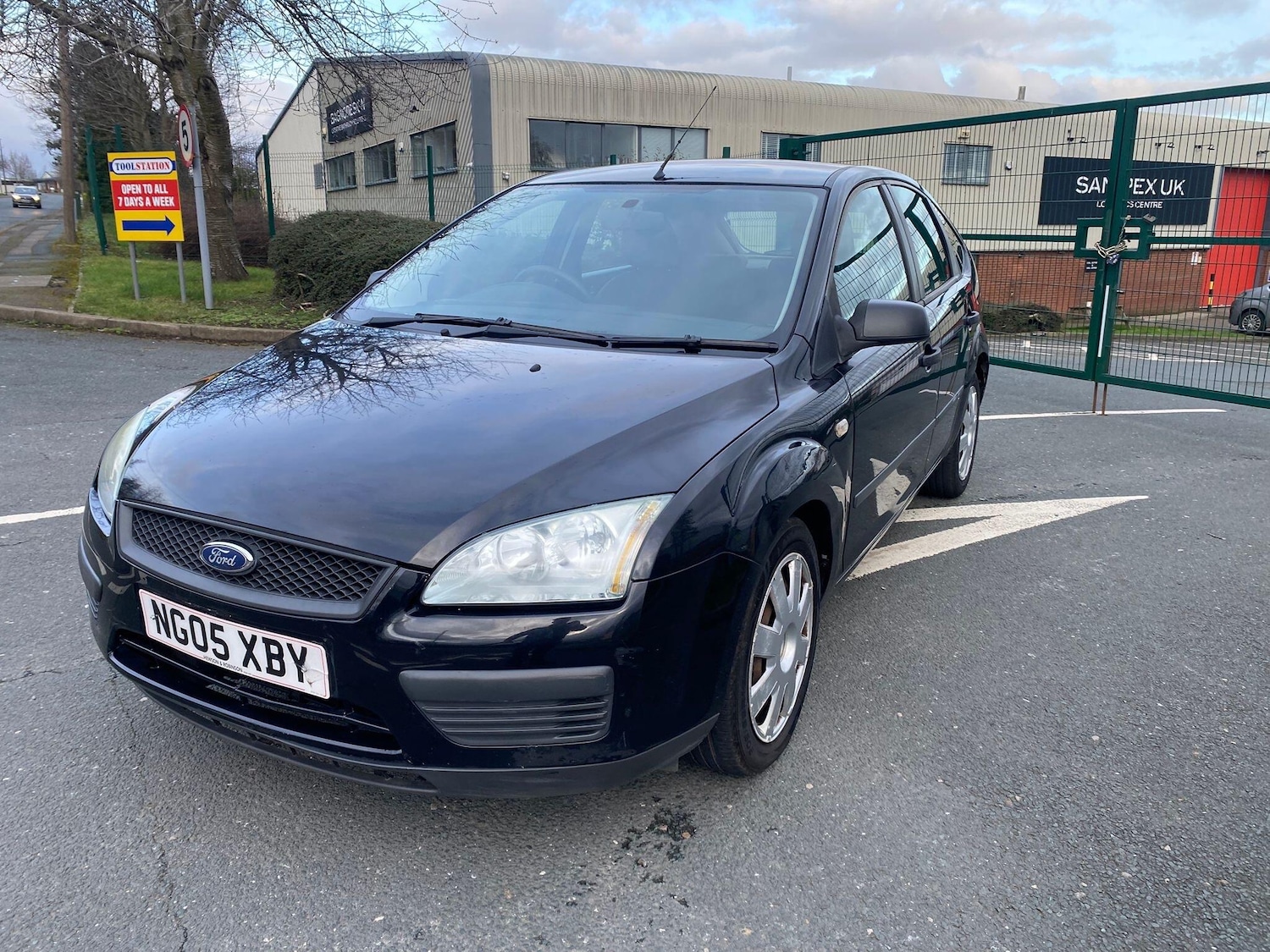 Used Ford Focus 2005 for sale - 77709662: Photo 3