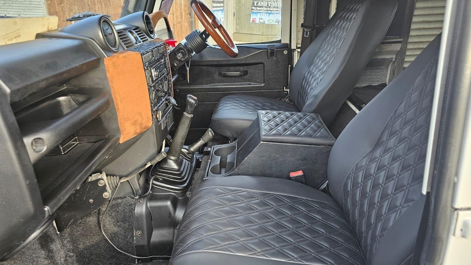 Used Land Rover Defender 2009 for sale - 77203686: Photo 18