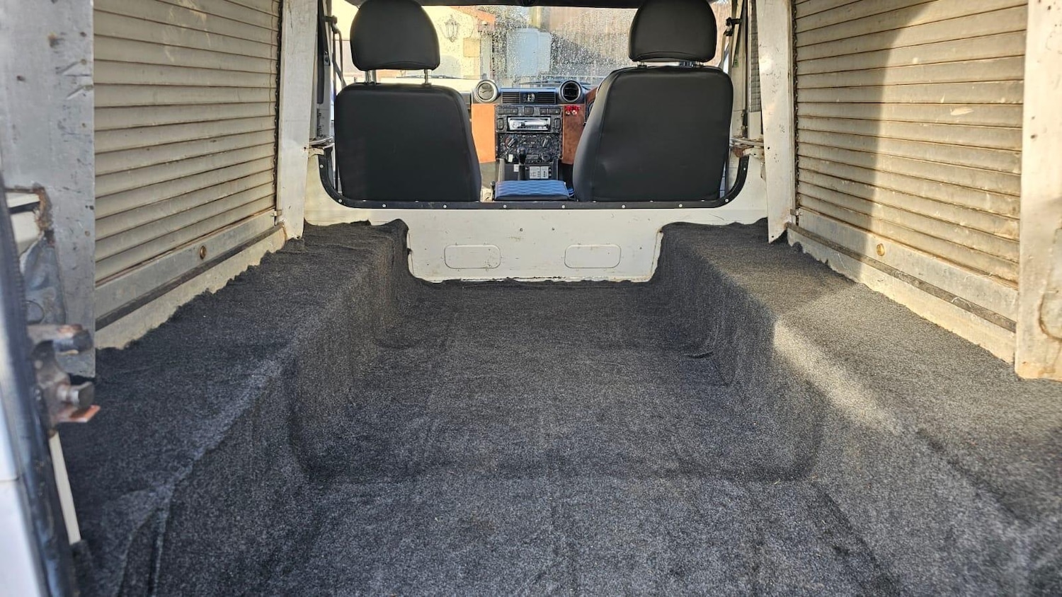 Used Land Rover Defender 2009 for sale - 77203686: Photo 21