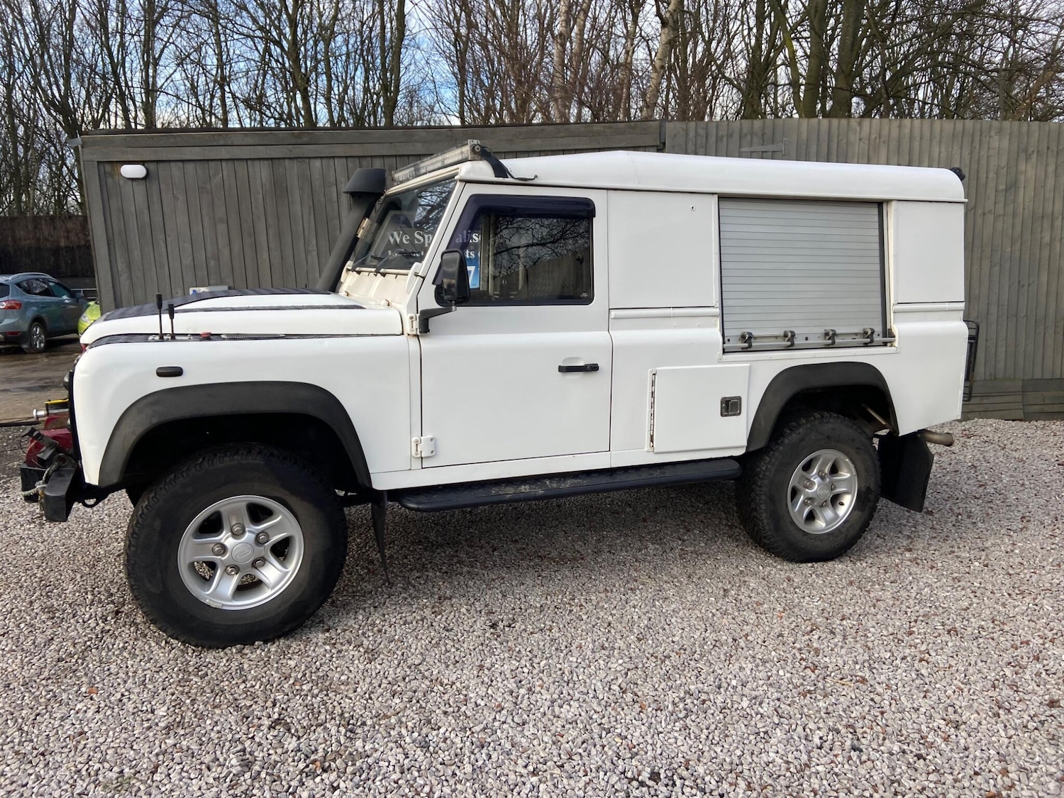 Used Land Rover Defender 2009 for sale - 77203686: Photo 4