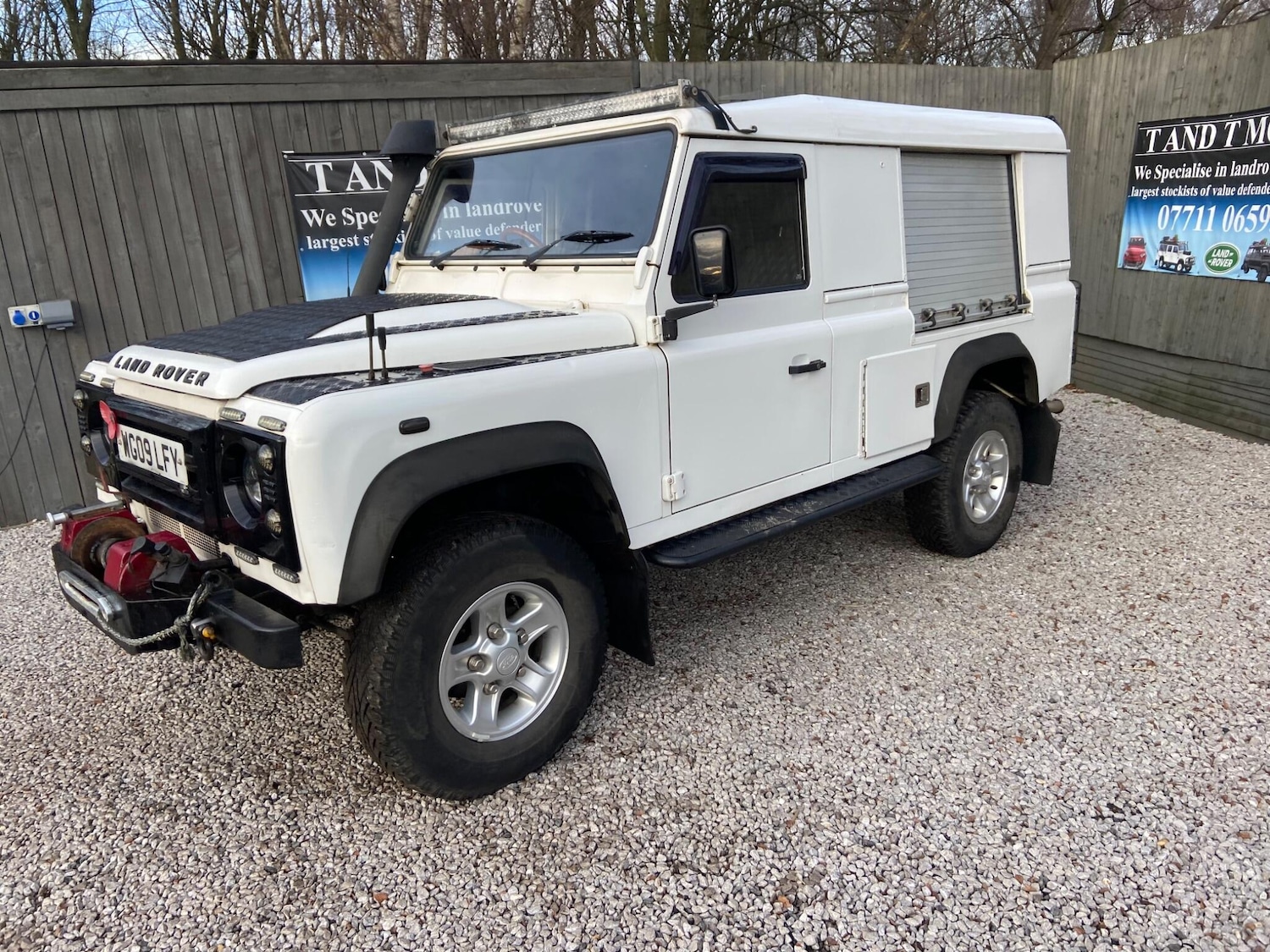 Used Land Rover Defender 2009 for sale - 77203686: Photo 6
