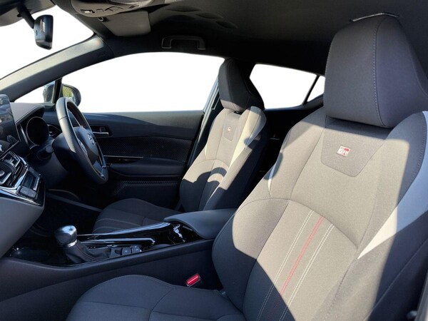 Used Toyota C-HR 2023 for sale - 76065120: Photo 11