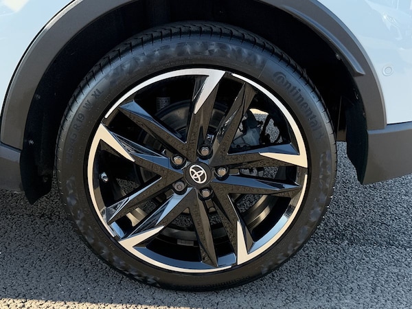 Used Toyota C-HR 2023 for sale - 76065120: Photo 22