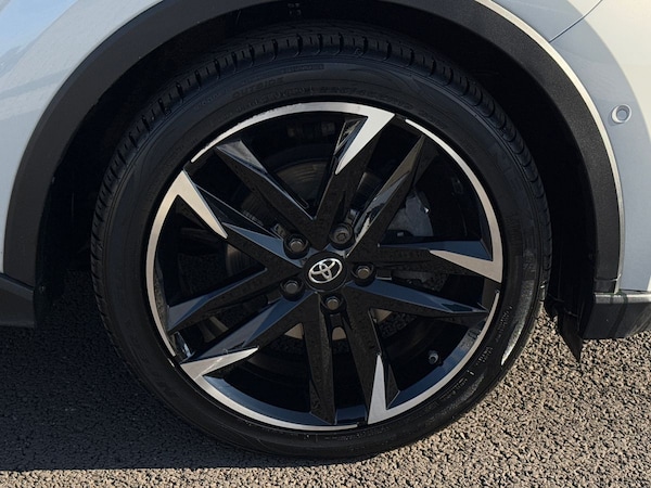 Used Toyota C-HR 2023 for sale - 76065120: Photo 23