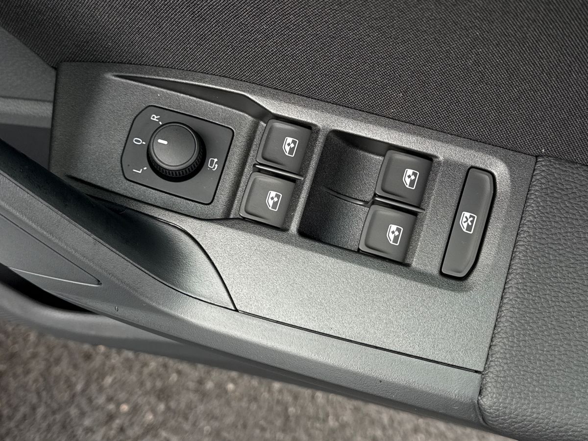 Used SEAT Arona 2026 for sale - 76629783: Photo 17