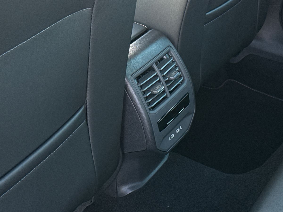 Used Cupra Leon 2025 for sale - 76610982: Photo 29