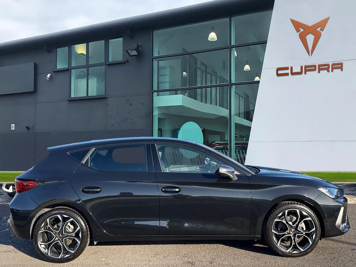 Used Cupra Leon 2025 for sale - 76610982: Photo 3