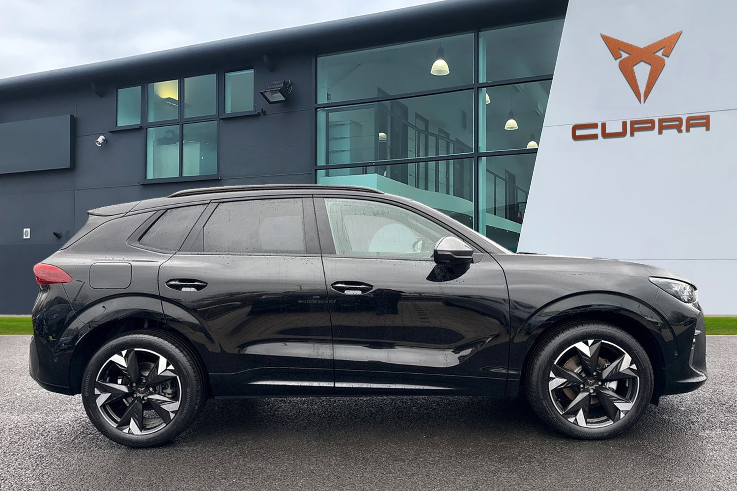 Used Cupra Terramar 2025 for sale - 75842092: Photo 3