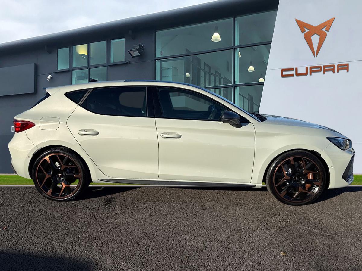 Used Cupra Leon 2025 for sale - 76649238: Photo 3