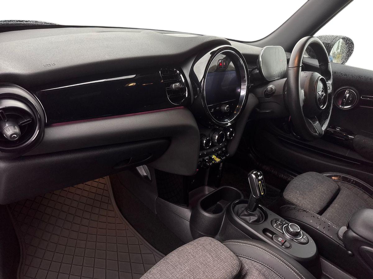 Used MINI Electric Hatch 2021 for sale - 76346557: Photo 9