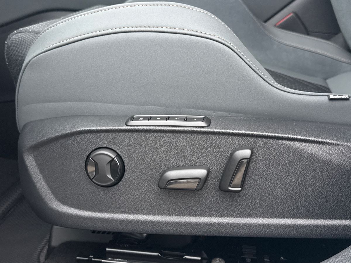 Used Cupra Leon 2025 for sale - 77390136: Photo 33