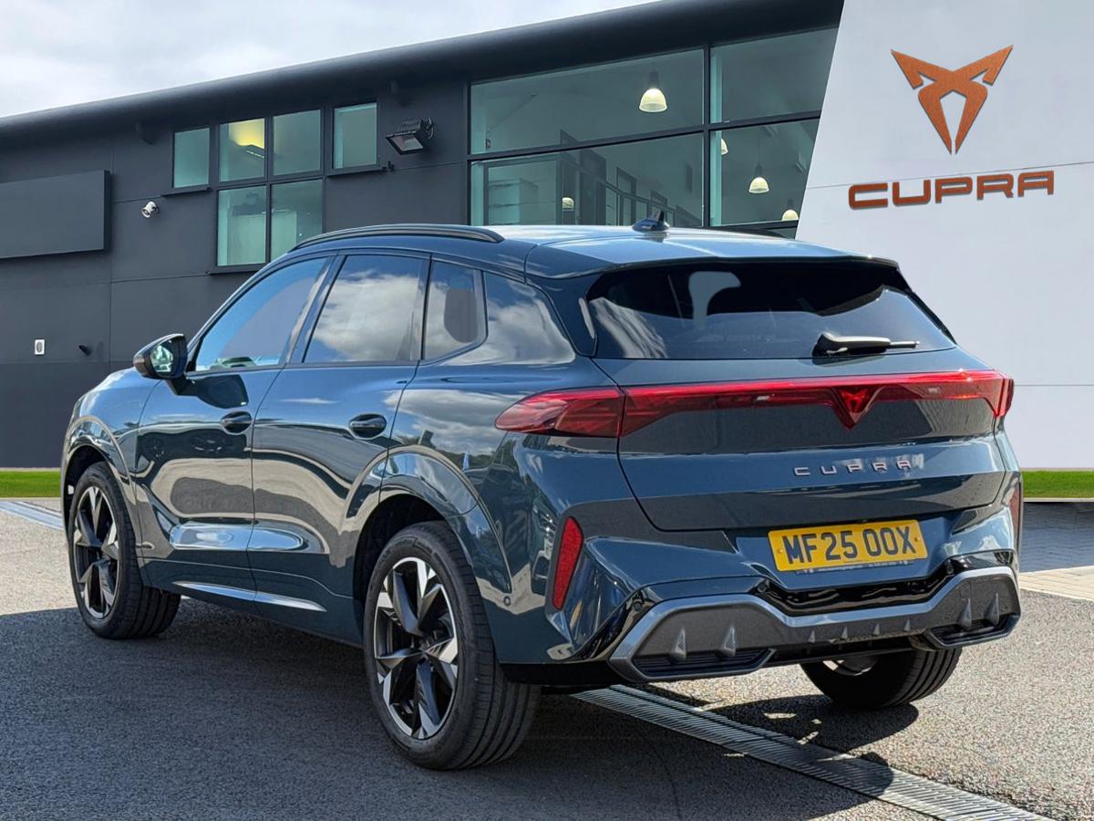 Used Cupra Terramar 2025 for sale - 76069760: Photo 2