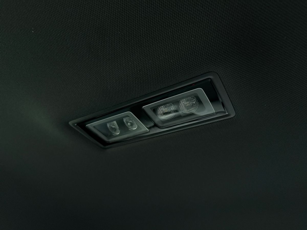 Vehicle 33