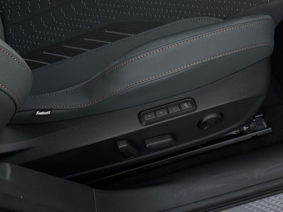 Used Cupra Leon 2025 for sale - 76526955: Photo 31