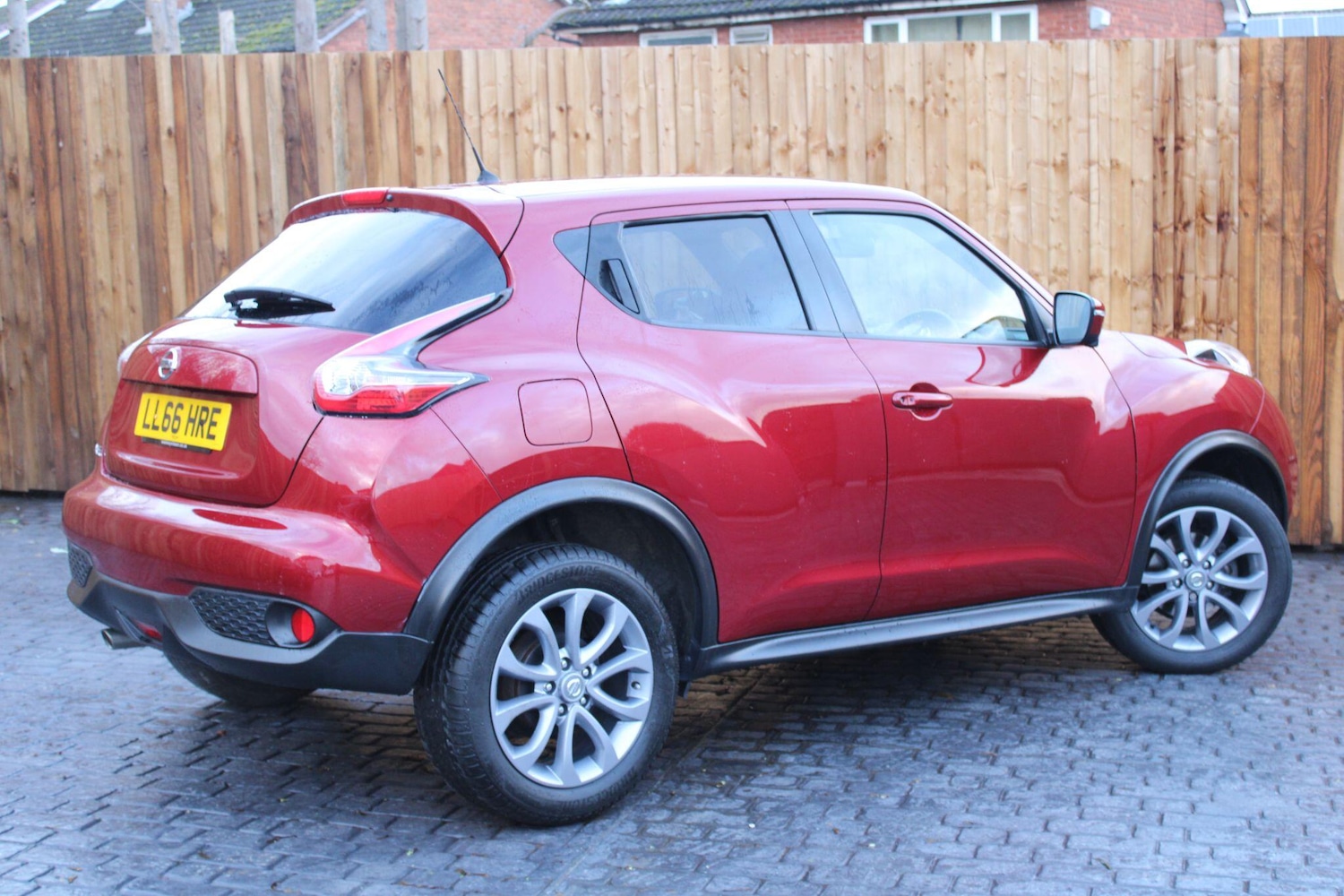 Used Nissan Juke 2016 for sale - 76152727: Photo 3