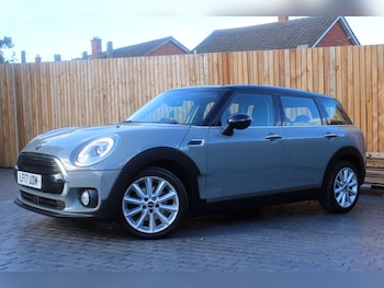 2017 (17) - 2.0 Cooper D Auto Euro 6 (s/s) 6dr 6-Door