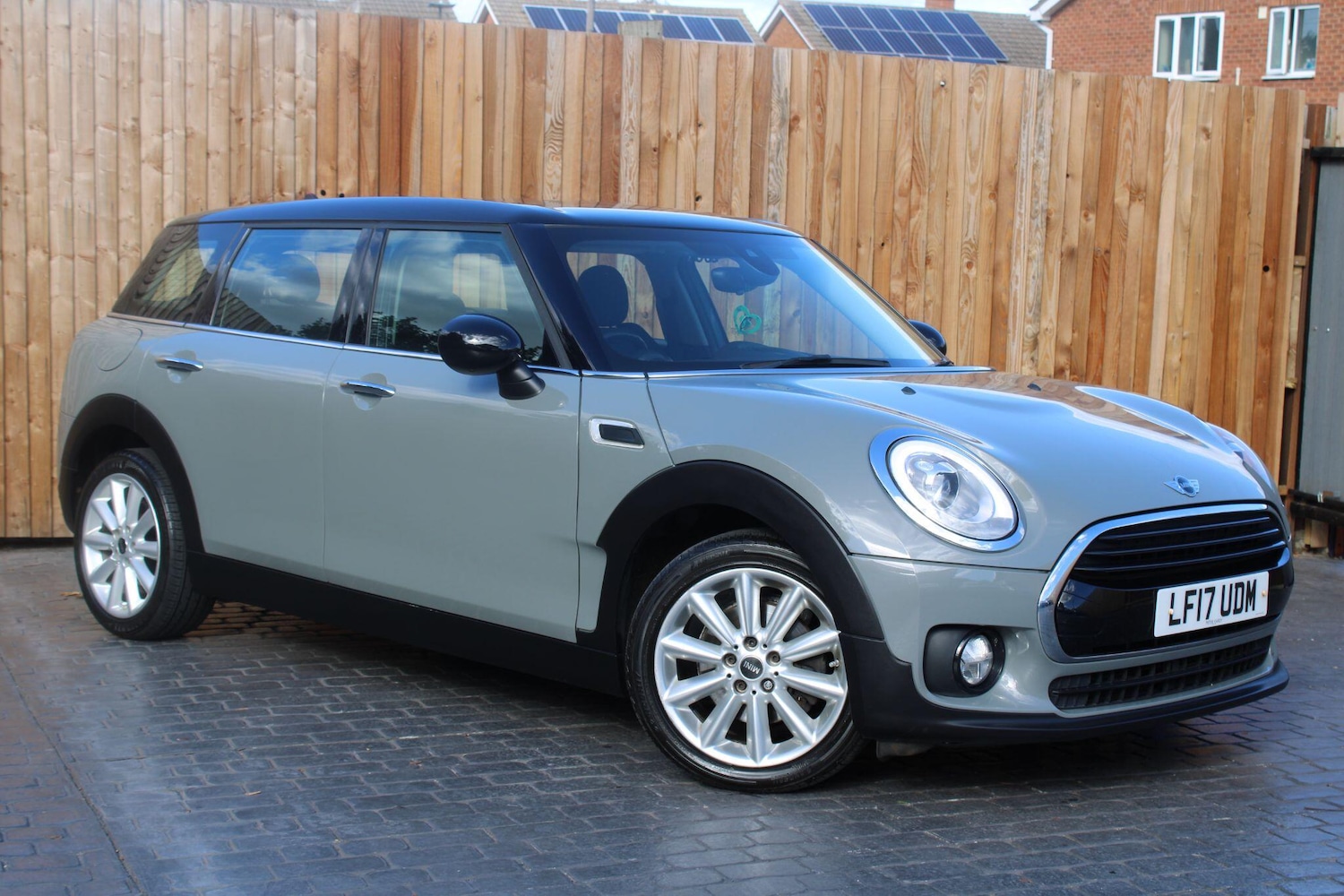 Used MINI Clubman 2017 for sale - 76084677: Photo 2
