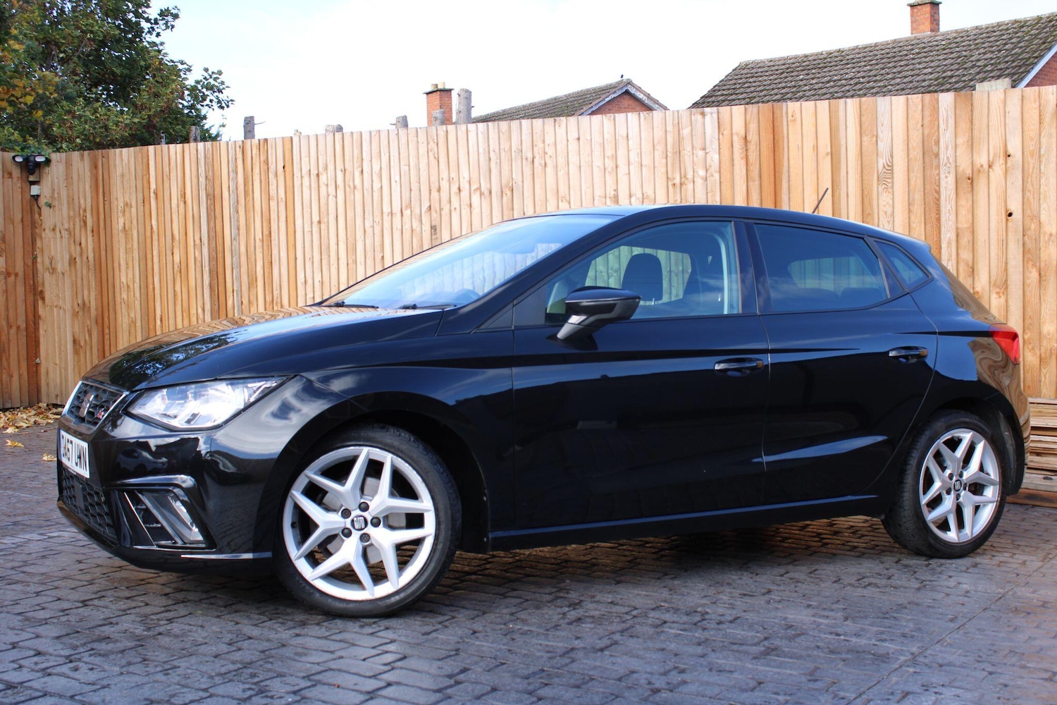 Used SEAT Ibiza 2017 for sale - 76153071: Photo 1