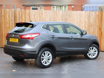 Used Nissan Qashqai 2015 for sale - 76484530: Photo