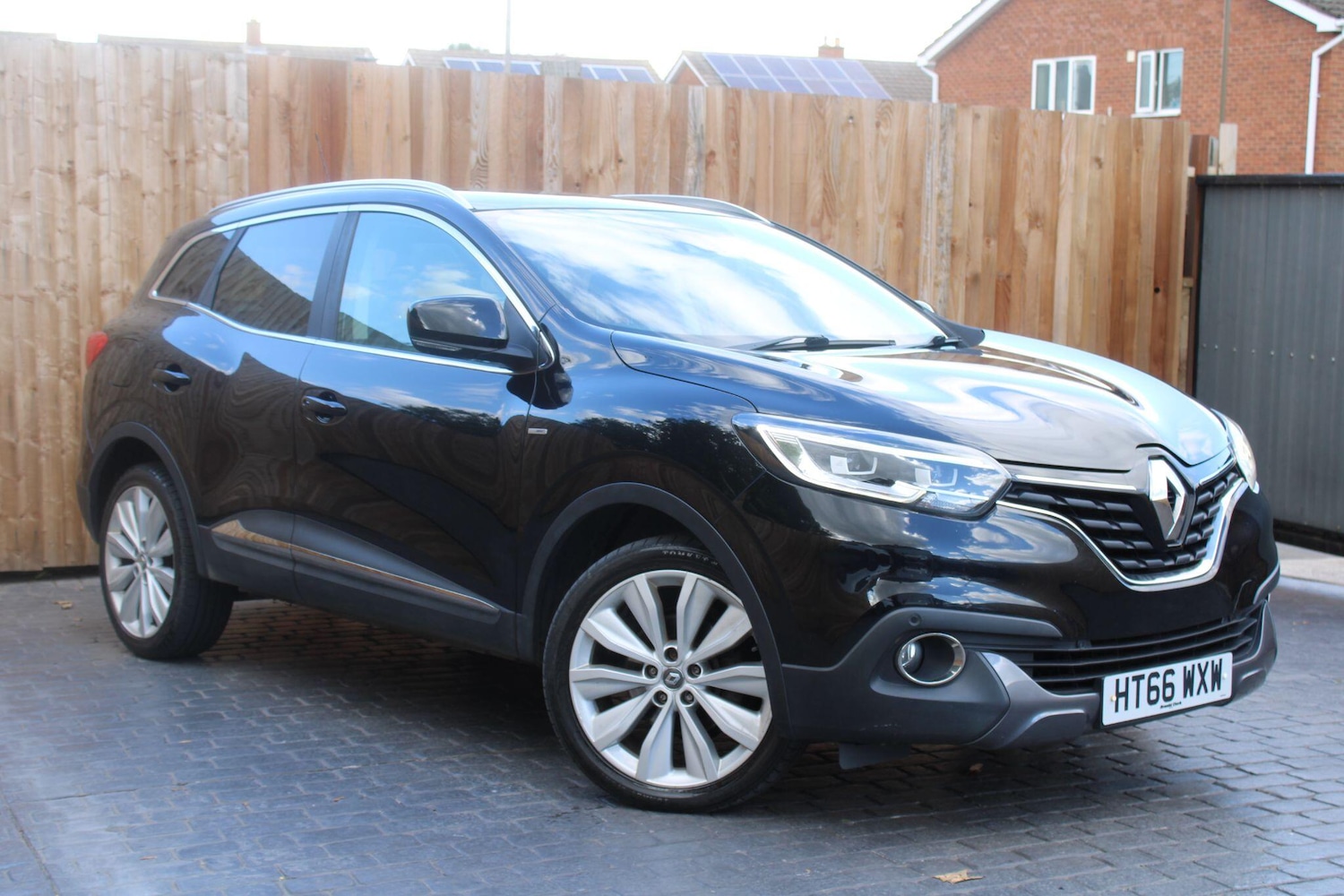 Used Renault Kadjar 2017 for sale - 76084512: Photo 2
