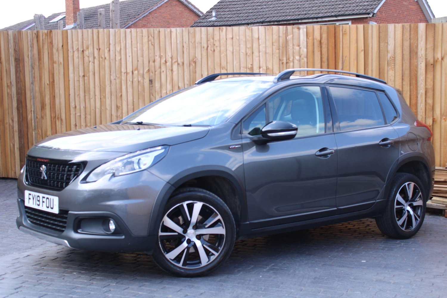 Used Peugeot 2008 2019 for sale - 76083958: Photo 1