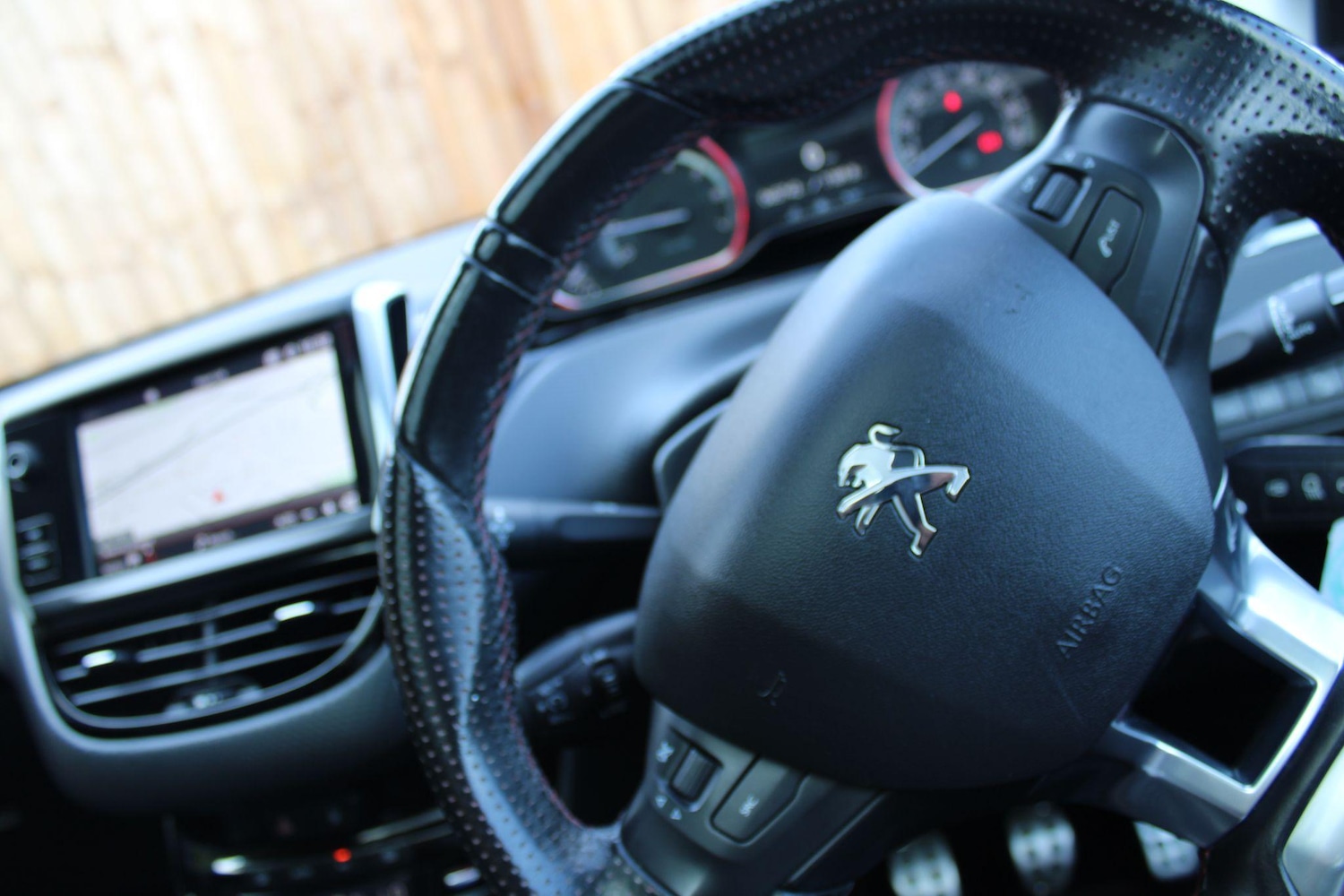 Used Peugeot 2008 2019 for sale - 76083958: Photo 11