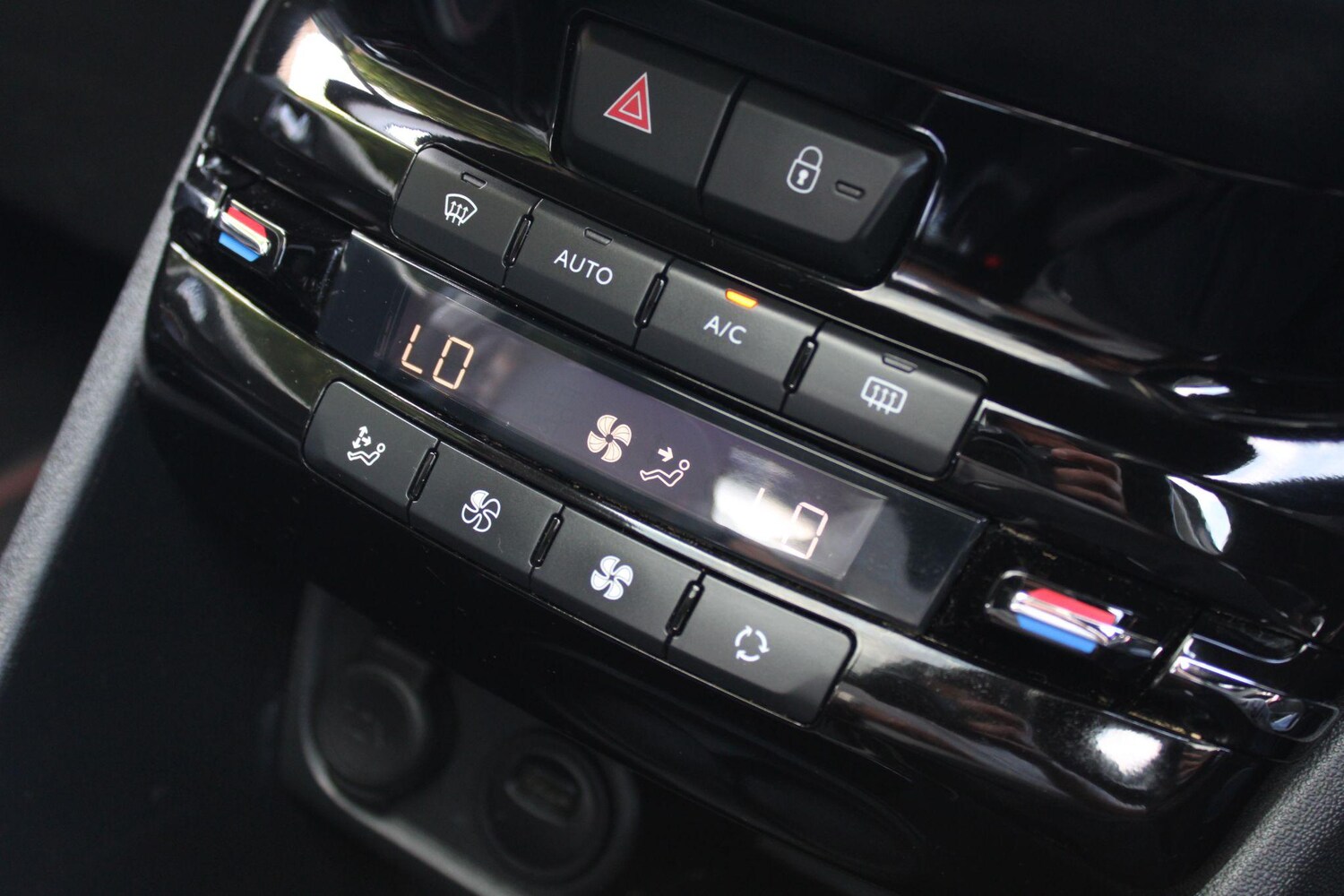 Used Peugeot 2008 2019 for sale - 76083958: Photo 25