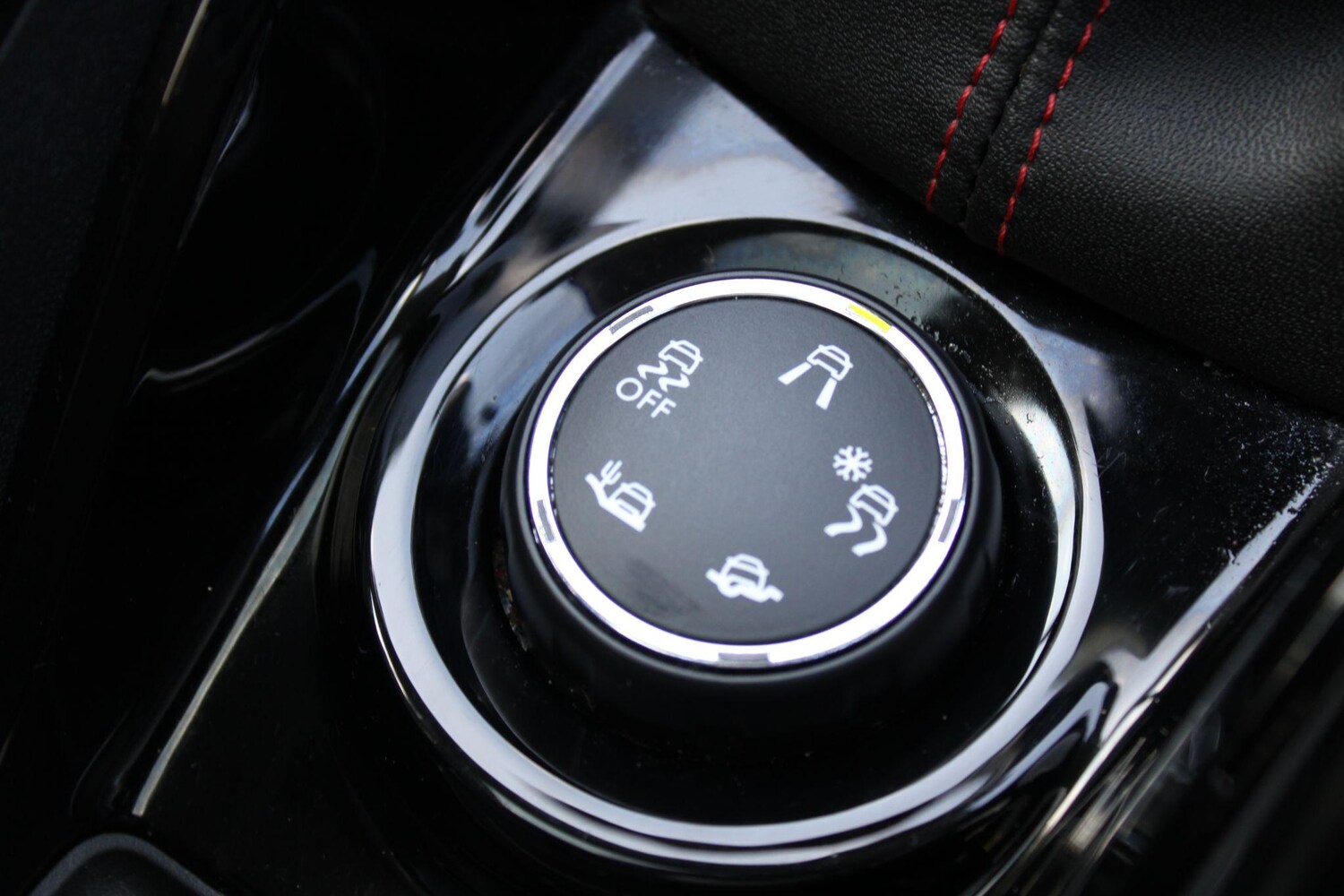 Used Peugeot 2008 2019 for sale - 76083958: Photo 27