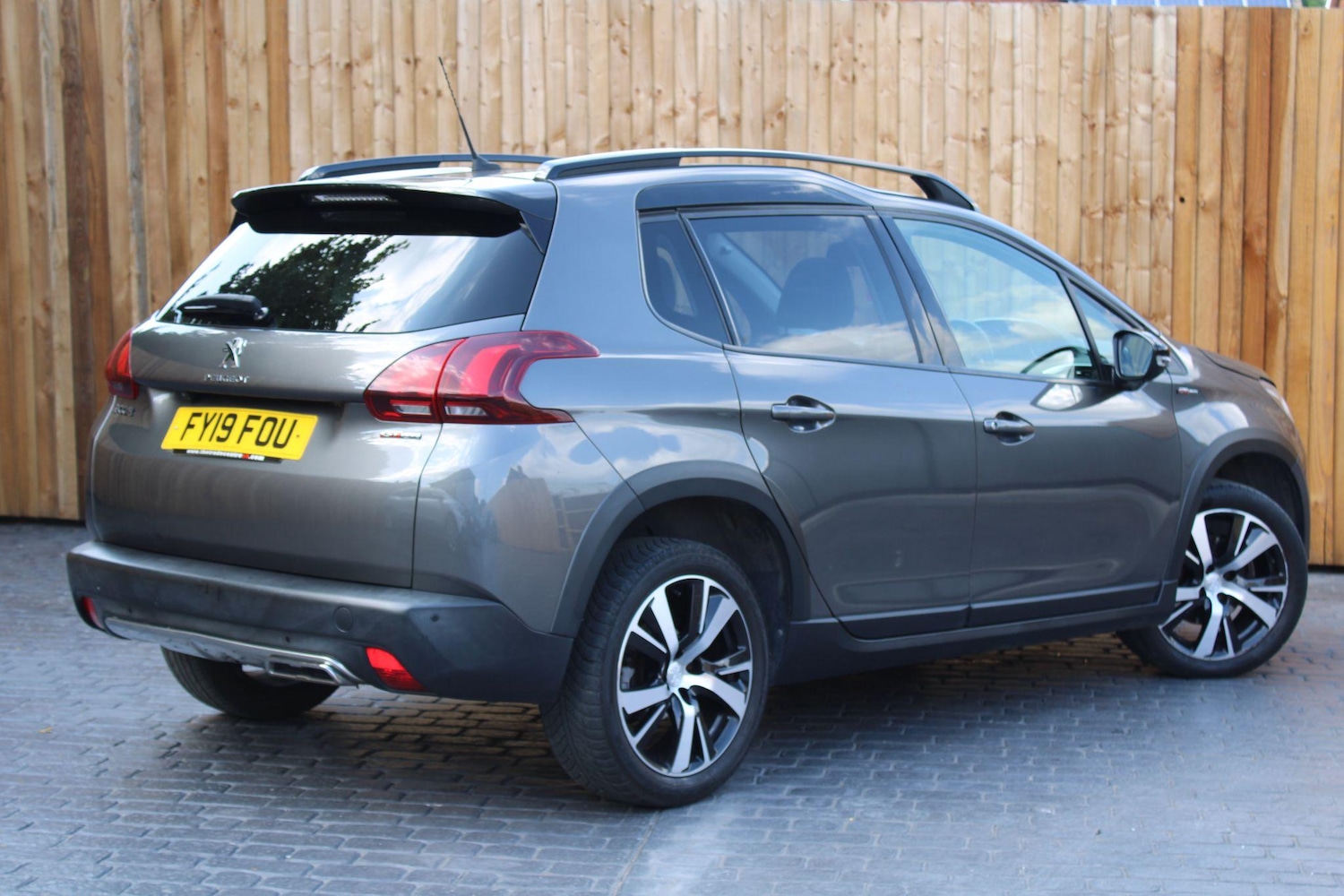 Used Peugeot 2008 2019 for sale - 76083958: Photo 3
