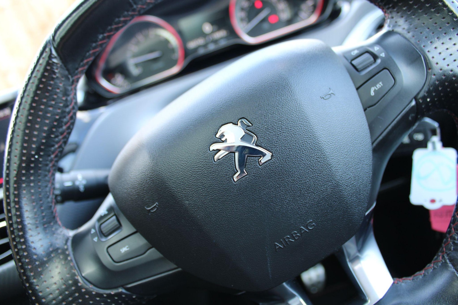 Used Peugeot 2008 2019 for sale - 76083958: Photo 31