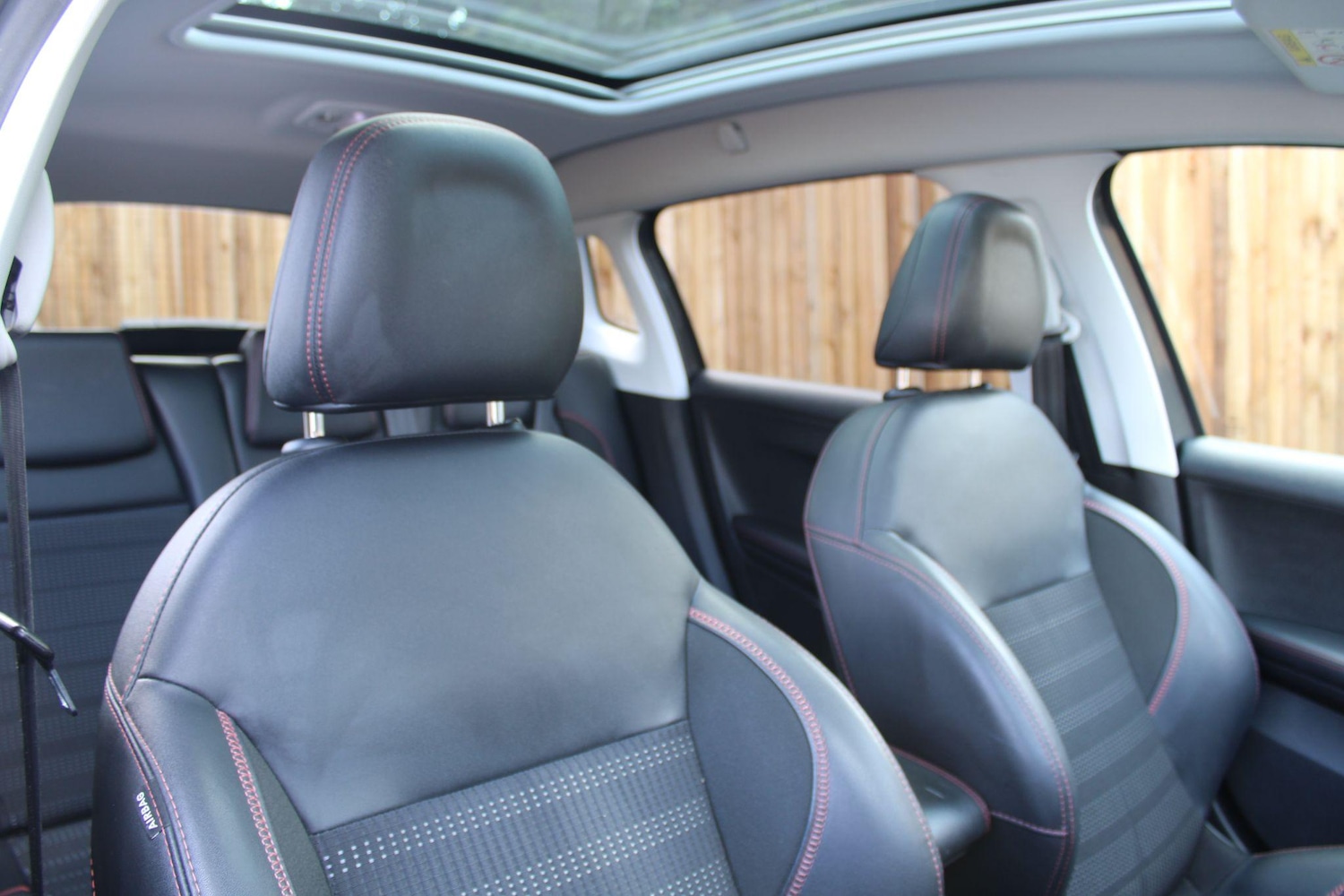 Used Peugeot 2008 2019 for sale - 76083958: Photo 36