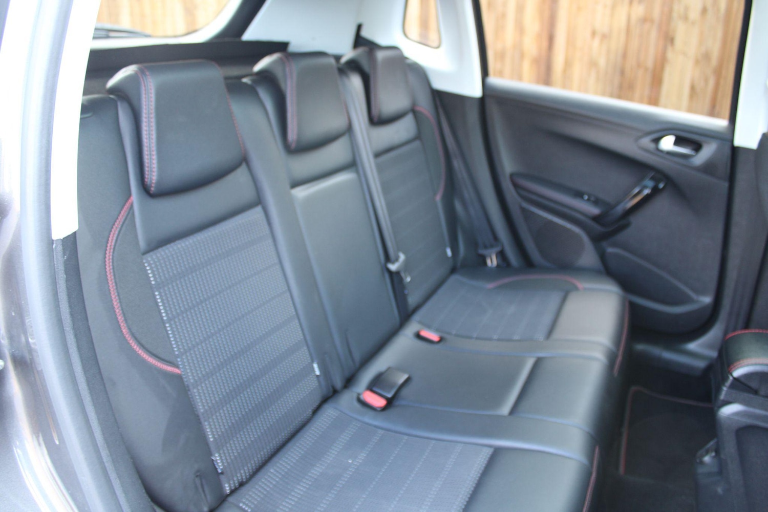 Used Peugeot 2008 2019 for sale - 76083958: Photo 38