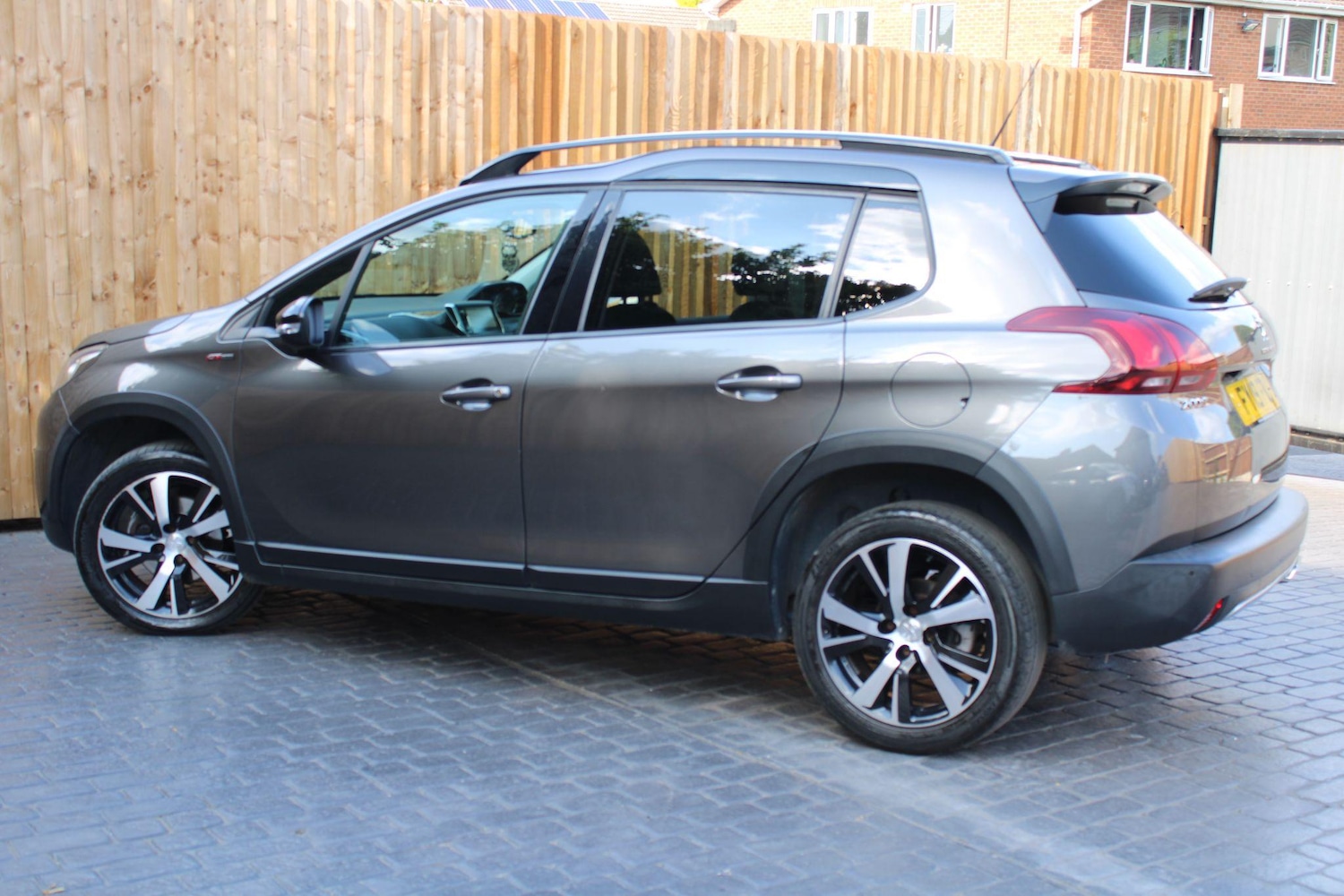 Used Peugeot 2008 2019 for sale - 76083958: Photo 4