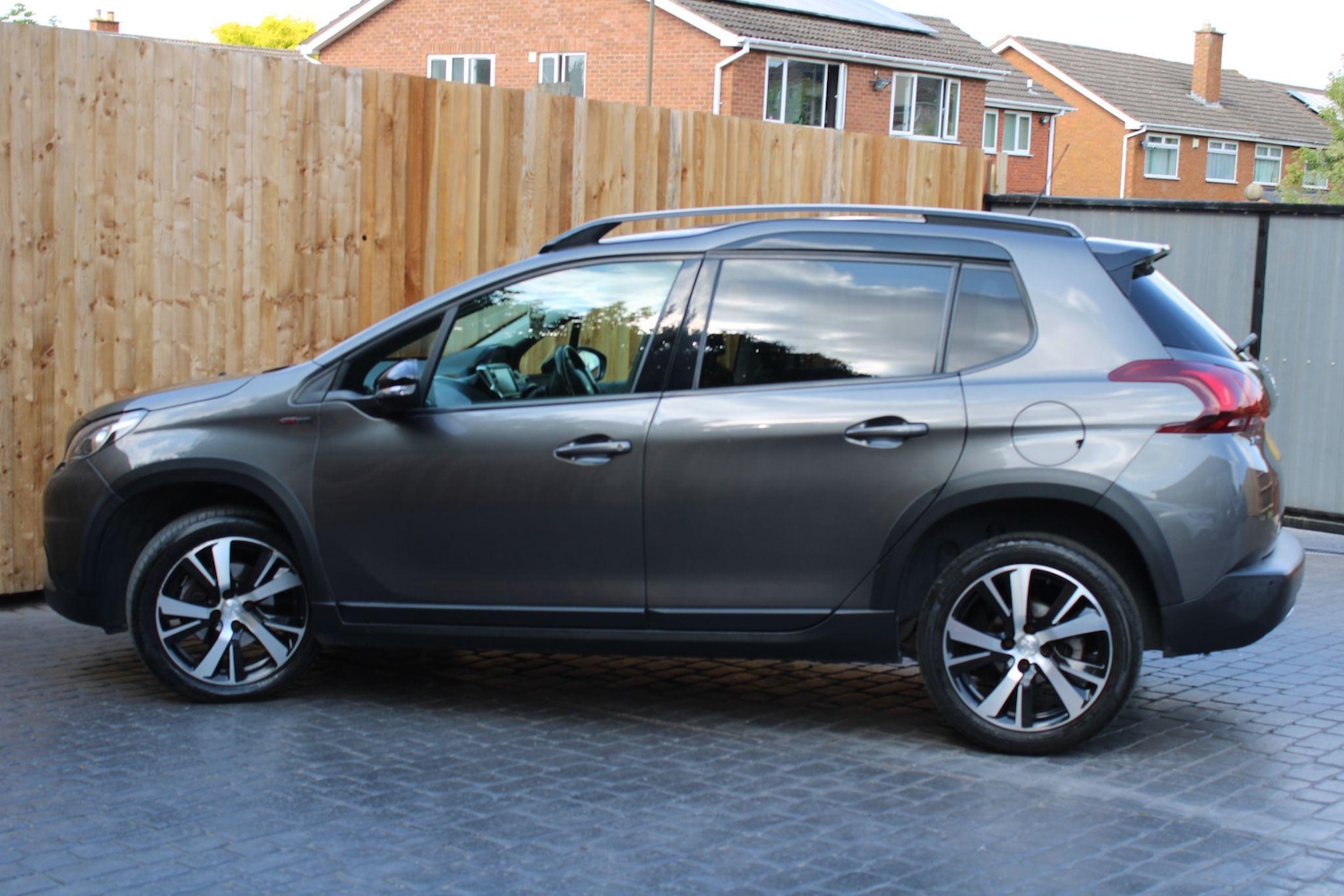 Used Peugeot 2008 2019 for sale - 76083958: Photo 47