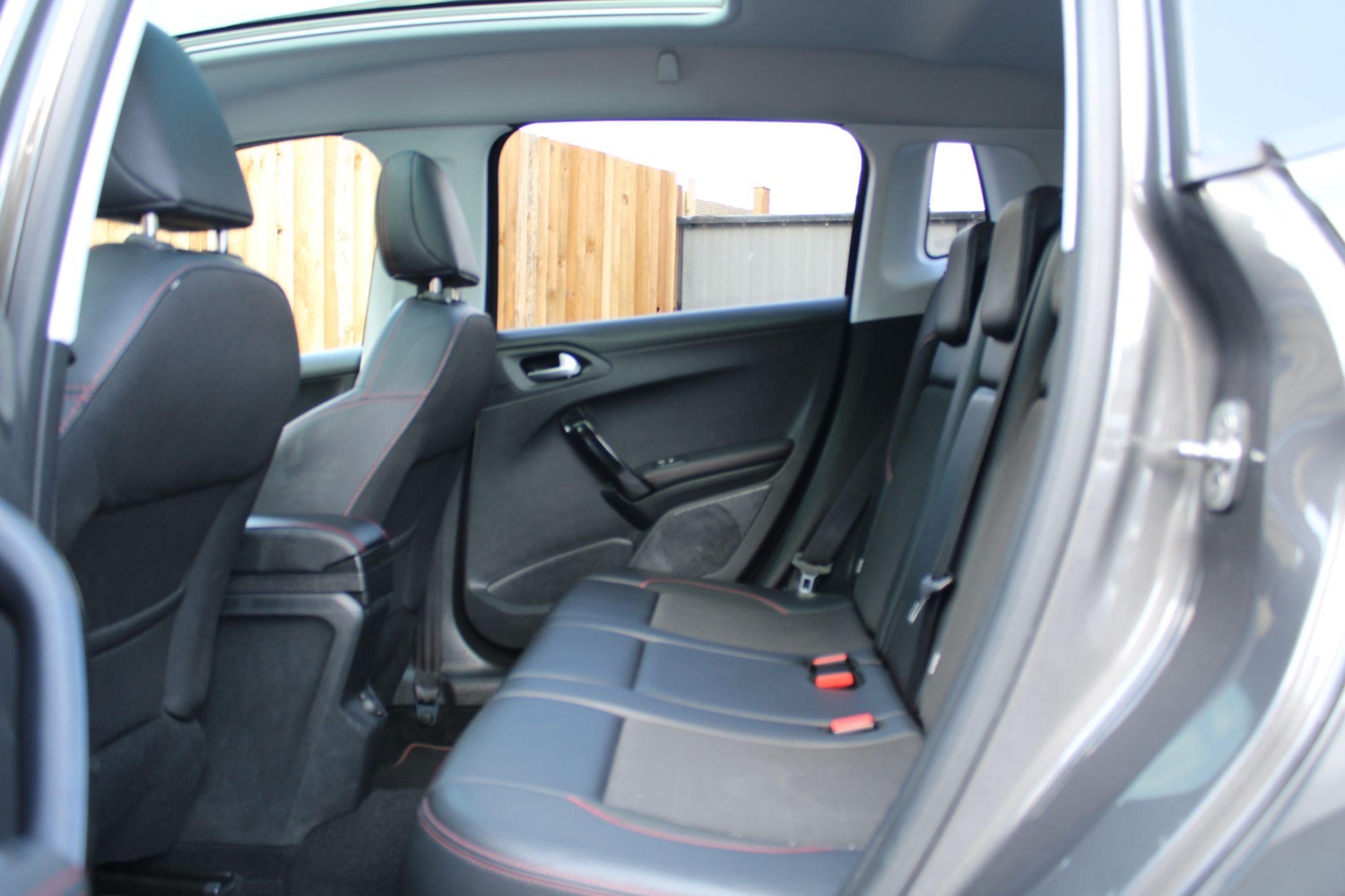 Used Peugeot 2008 2019 for sale - 76083958: Photo 49