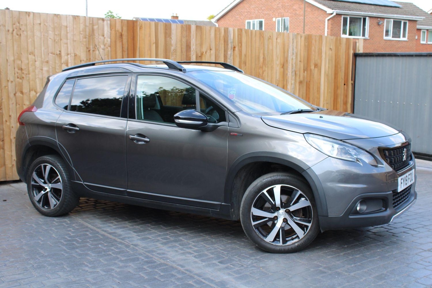 Used Peugeot 2008 2019 for sale - 76083958: Photo 5