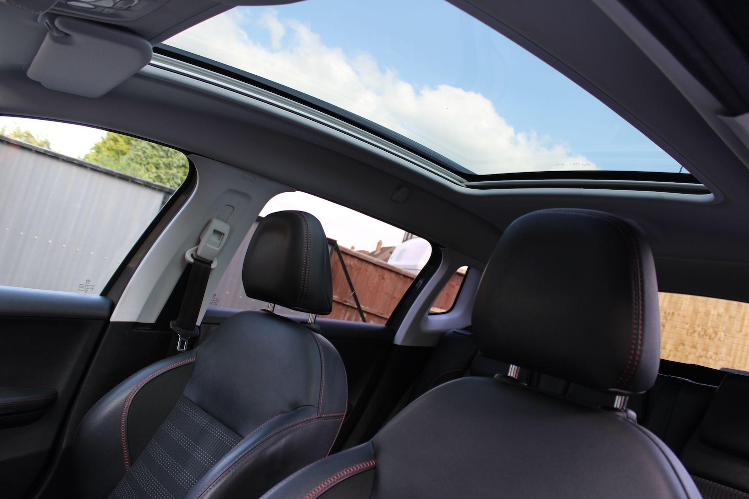 Used Peugeot 2008 2019 for sale - 76083958: Photo 56