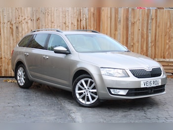 Used Skoda Octavia 2015 for sale - 76432068: Photo