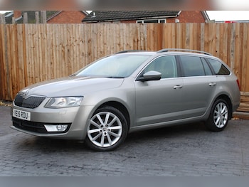 Used Skoda Octavia 2015 for sale - 76432068: Photo