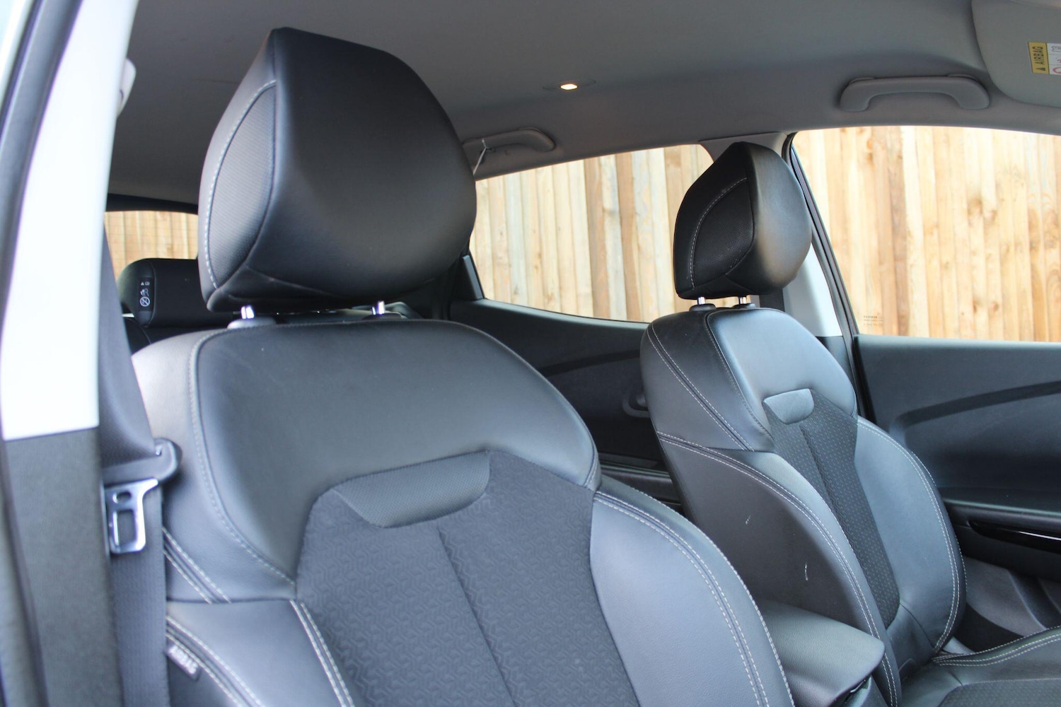 Used Renault Kadjar 2017 for sale - 76538150: Photo 38