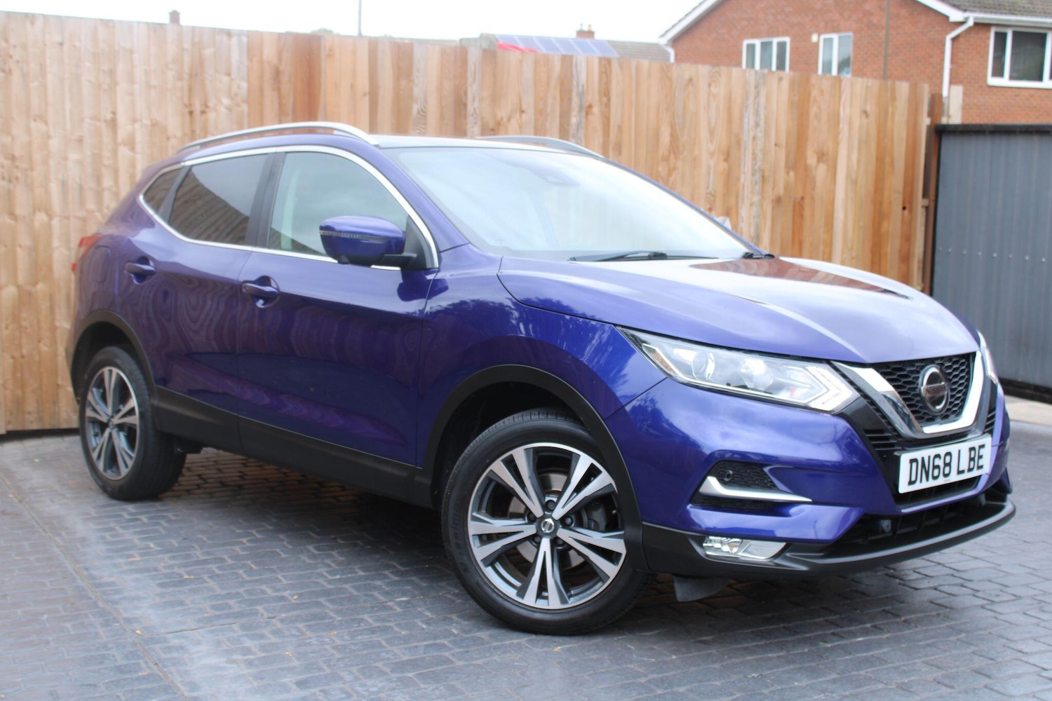 Used Nissan Qashqai 2018 for sale - 76152734: Photo 2