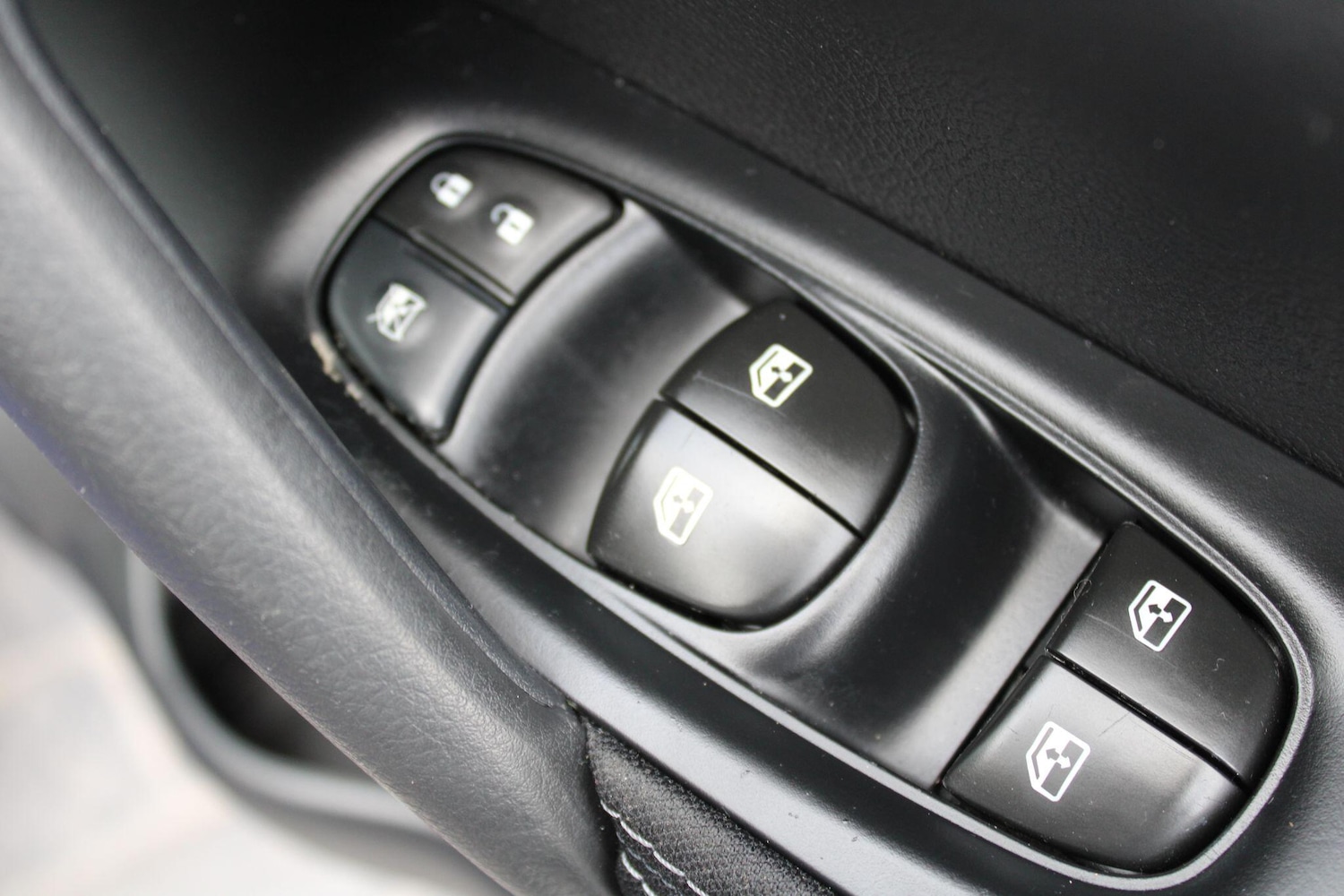 Used Nissan Qashqai 2018 for sale - 76152734: Photo 40