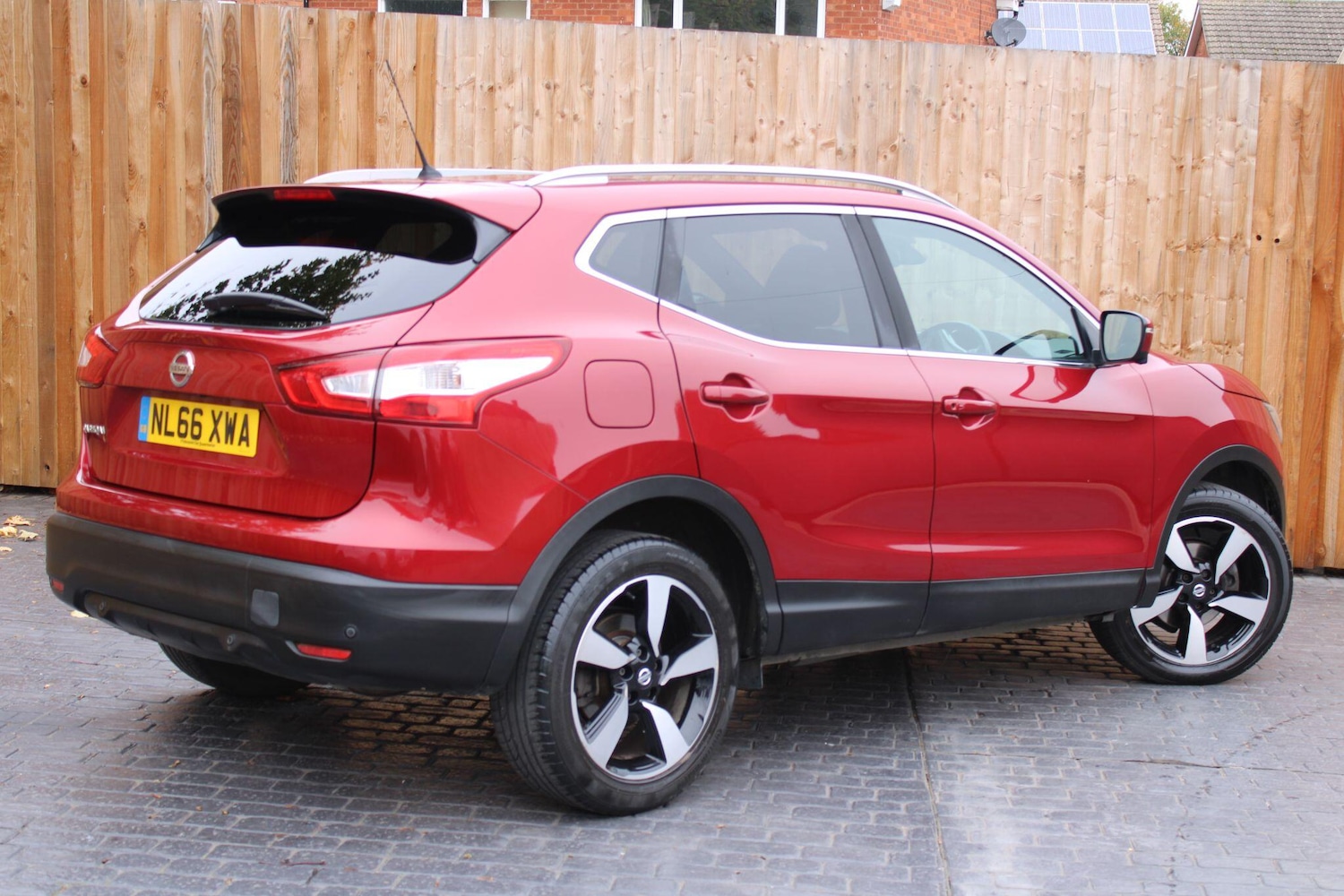 Used Nissan Qashqai 2016 for sale - 76425713: Photo 3
