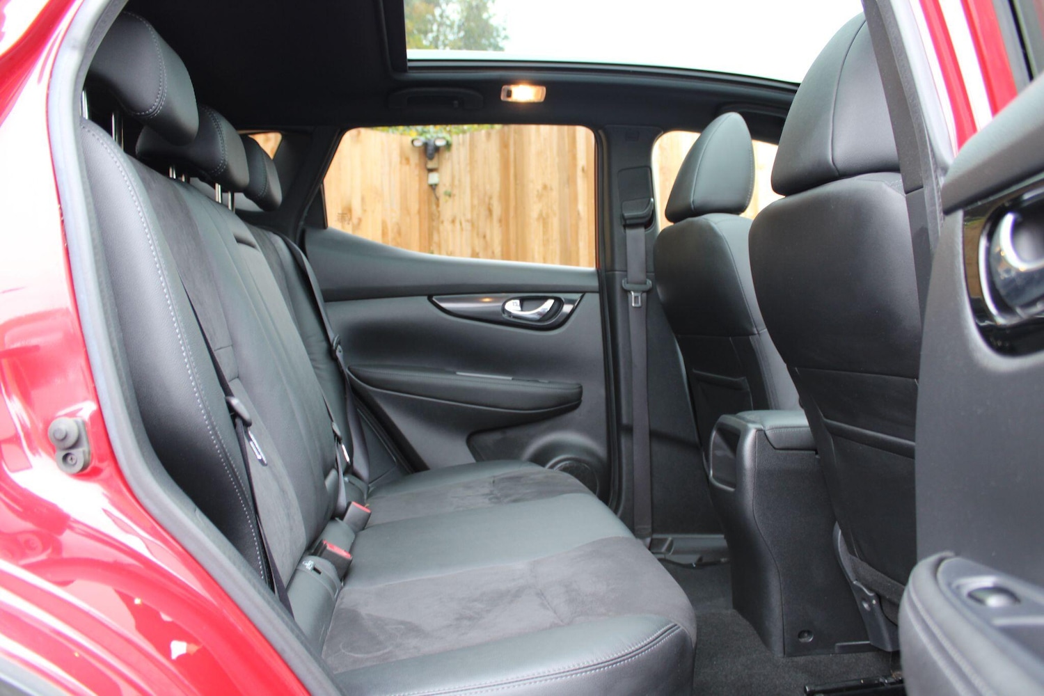 Used Nissan Qashqai 2016 for sale - 76425713: Photo 38