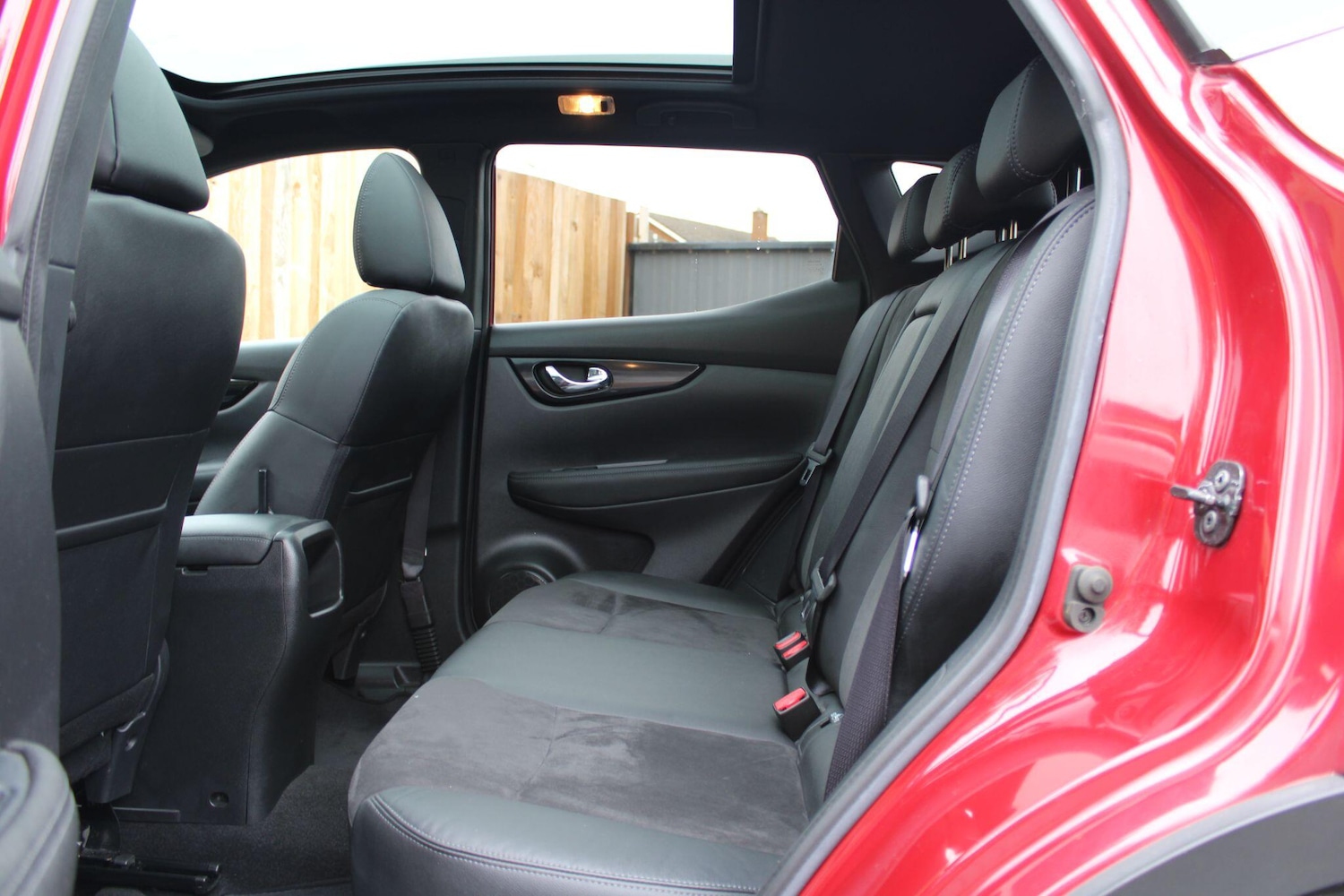 Used Nissan Qashqai 2016 for sale - 76425713: Photo 41