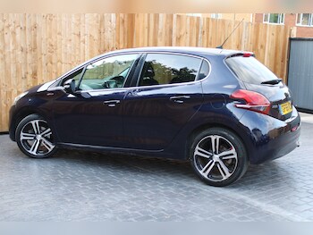 Used Peugeot 208 2016 for sale - 76071492: Photo