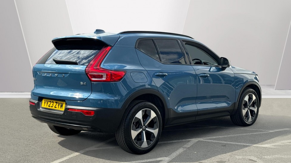 Used Volvo XC40 2023 for sale - 76676889: Photo 2
