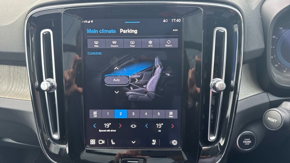 Used Volvo XC40 2023 for sale - 76676889: Photo 24